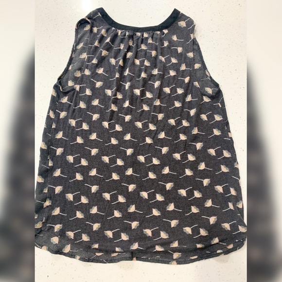 LOFT Floral Sleeveless Blouse - Picture 2 of 6